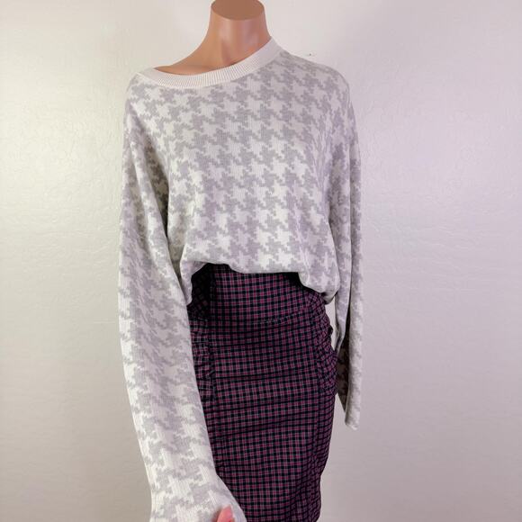 T Tahari Houndstooth Cashmere Blend Knit Sweater Gray Fall Chic Old Money XL NWT - Picture 1 of 9